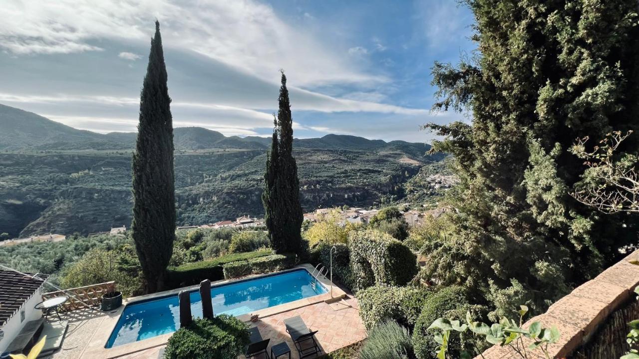 Bed and Breakfast Cortijo El Pino Retreat Альбуньюэлас Экстерьер фото