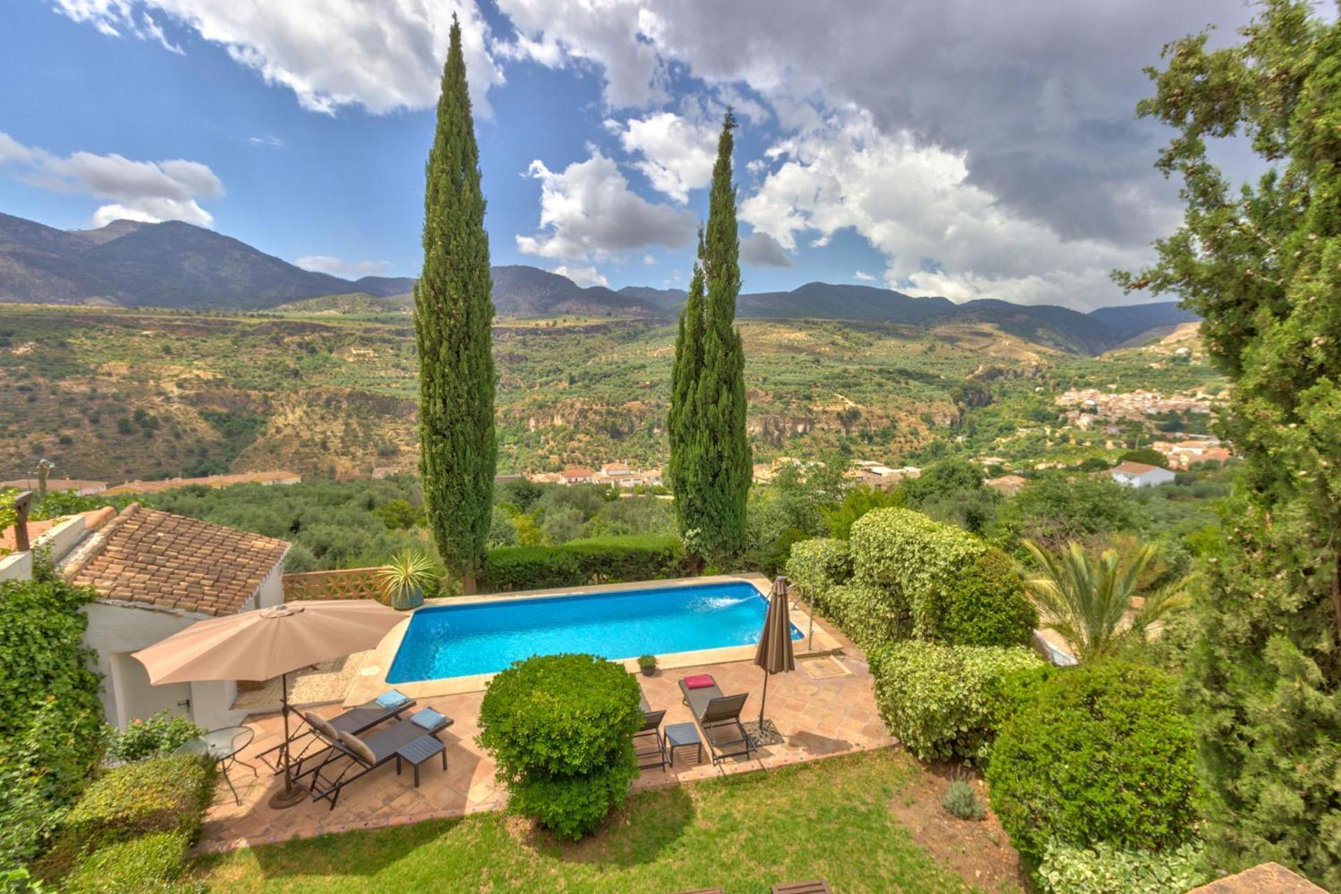Bed and Breakfast Cortijo El Pino Retreat Альбуньюэлас Экстерьер фото